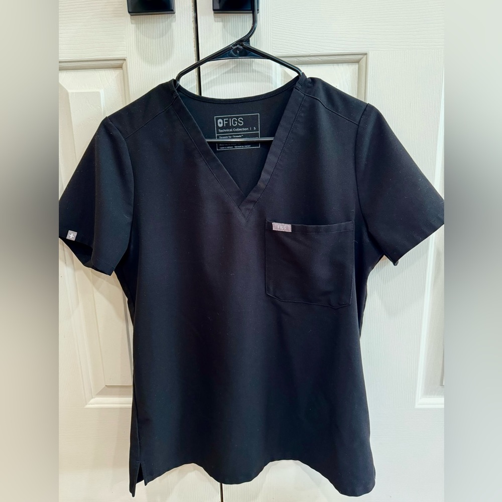 Figs Scrub Top